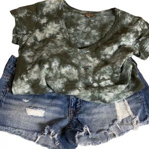 Lilla P | Tie Dye V Neck Slub Knit T-shirt